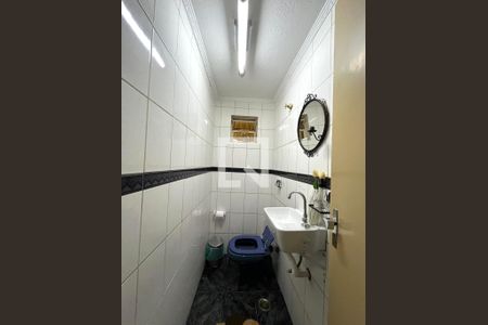 Lavabo de casa para alugar com 3 quartos, 163m² em Jardim Santo Antoninho, São Paulo