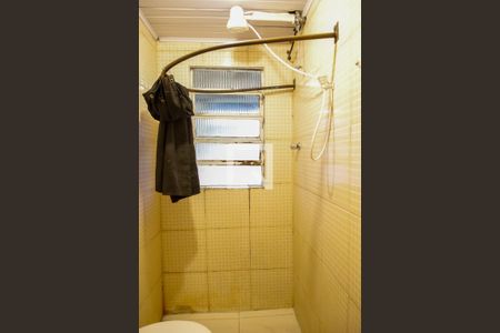 Casa à venda com 171m², 2 quartos e 2 vagas Casa à venda com 171m², 2 quartos e 2 vagasBanheiro