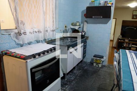 Casa à venda com 171m², 2 quartos e 2 vagas Casa à venda com 171m², 2 quartos e 2 vagasCozinha