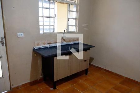 Casa à venda com 171m², 2 quartos e 2 vagas Casa à venda com 171m², 2 quartos e 2 vagasCozinha