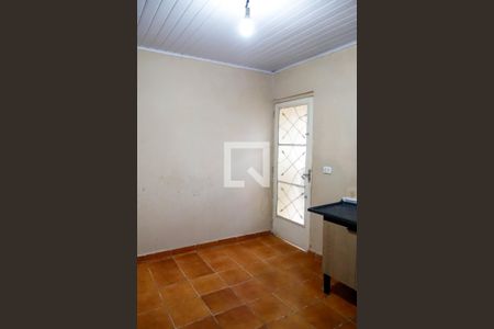 Casa à venda com 171m², 2 quartos e 2 vagas Casa à venda com 171m², 2 quartos e 2 vagascozinha