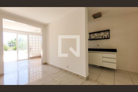 Sala de apartamento à venda com 2 quartos, 109m² em Jardim Nossa Senhora Auxiliadora, Campinas