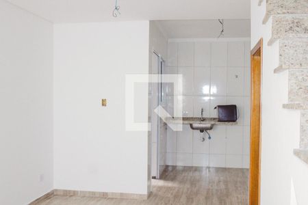 Sala/Cozinha de casa à venda com 2 quartos, 56m² em Vila Isolina Mazzei, São Paulo