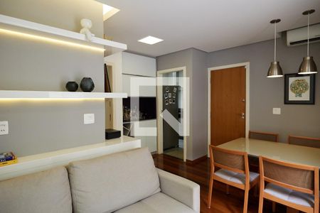 Sala de apartamento à venda com 2 quartos, 67m² em Cruzeiro, Belo Horizonte