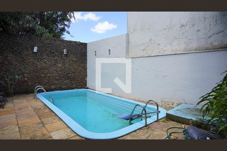 Pátio e Piscina de casa para alugar com 4 quartos, 248m² em Petrópolis, Porto Alegre