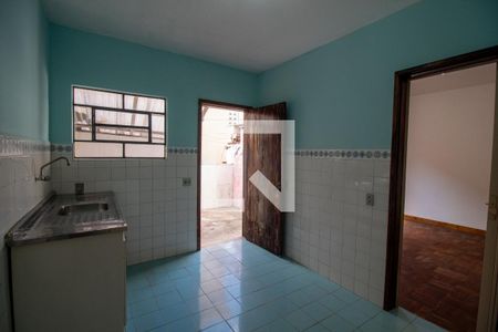 Sala/Cozinha de casa para alugar com 1 quarto, 40m² em Vila Universitaria, São Paulo