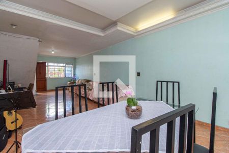 Sala de casa à venda com 3 quartos, 157m² em Vila Monumento, São Paulo