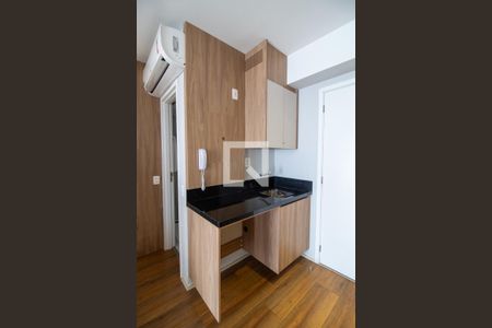 Cozinha de apartamento para alugar com 1 quarto, 35m² em Butantã, São Paulo