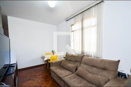 Sala de apartamento à venda com 3 quartos, 70m² em João Pinheiro, Belo Horizonte