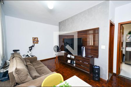 Sala de apartamento à venda com 3 quartos, 70m² em João Pinheiro, Belo Horizonte