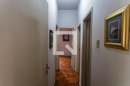 Corredor de apartamento à venda com 3 quartos, 110m² em Carmo, Belo Horizonte