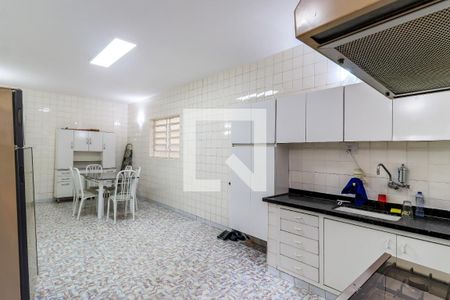Casa para alugar com 170m², 3 quartos e 2 vagas Casa para alugar com 170m², 3 quartos e 2 vagasCozinha