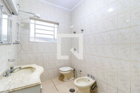 Casa para alugar com 170m², 3 quartos e 2 vagas Casa para alugar com 170m², 3 quartos e 2 vagasBanheiro
