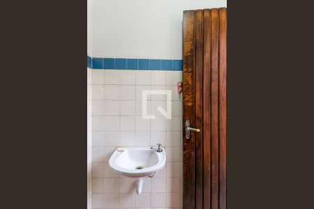 Casa para alugar com 170m², 3 quartos e 2 vagas Casa para alugar com 170m², 3 quartos e 2 vagasBanheiro de Serviço