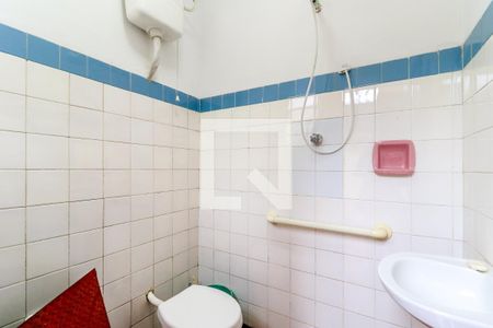 Casa para alugar com 170m², 3 quartos e 2 vagas Casa para alugar com 170m², 3 quartos e 2 vagasBanheiro de Serviço