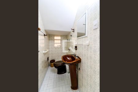 Casa para alugar com 170m², 3 quartos e 2 vagas Casa para alugar com 170m², 3 quartos e 2 vagasLavabo