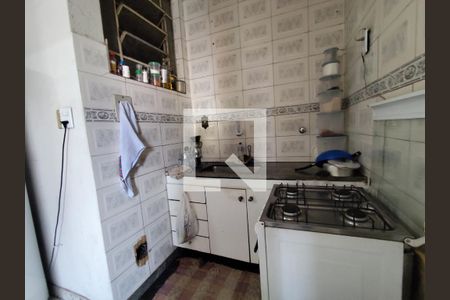 Cozinha  de apartamento à venda com 2 quartos, 53m² em Centro, Belo Horizonte