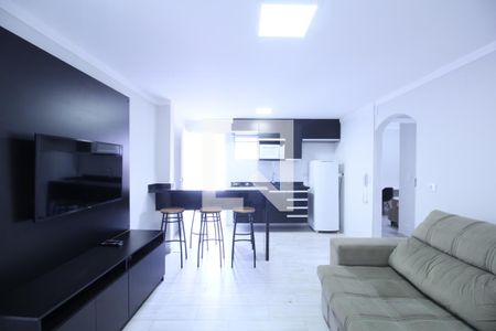 Sala/Cozinha de apartamento para alugar com 2 quartos, 50m² em Real Parque, São Paulo