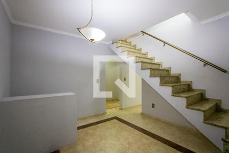 Sala 2 de casa para alugar com 3 quartos, 323m² em Jardim Pilar, Mauá