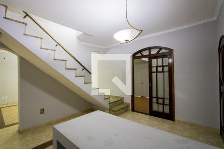 Sala 2 de casa para alugar com 3 quartos, 323m² em Jardim Pilar, Mauá