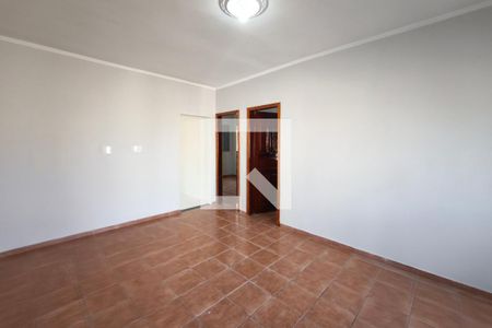 Sala de casa à venda com 3 quartos, 148m² em Vila Marieta, Campinas