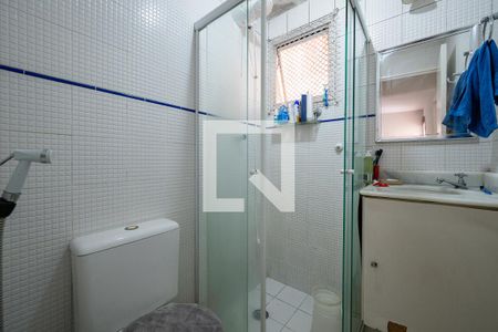 Banheiro de apartamento para alugar com 2 quartos, 54m² em Vila Guarani, São Paulo