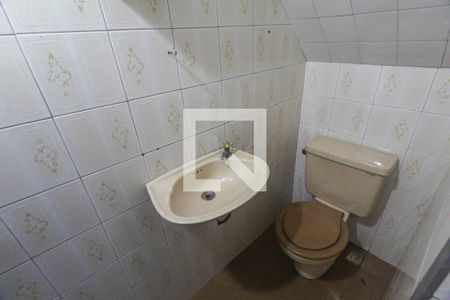 Lavabo de casa para alugar com 4 quartos, 200m² em Jardim Tango, São Paulo