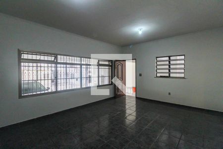 Sala de casa para alugar com 4 quartos, 200m² em Jardim Tango, São Paulo