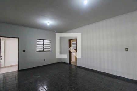 Sala de casa para alugar com 4 quartos, 200m² em Jardim Tango, São Paulo