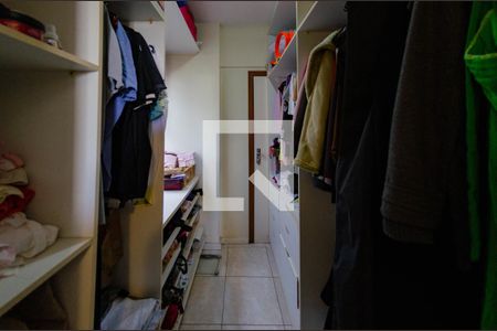 Closet de apartamento à venda com 2 quartos, 72m² em Vila Paris, Belo Horizonte