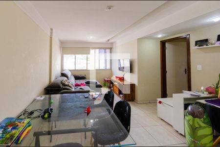 Sala de apartamento à venda com 2 quartos, 72m² em Vila Paris, Belo Horizonte