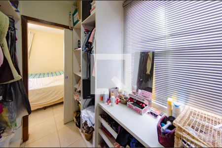 Closet de apartamento à venda com 2 quartos, 72m² em Vila Paris, Belo Horizonte