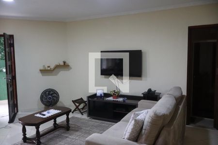 Casa de casa para alugar com 3 quartos, 200m² em Jardim Santa Mena, Guarulhos