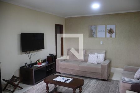 Casa de casa para alugar com 3 quartos, 200m² em Jardim Santa Mena, Guarulhos