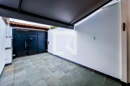 garagem de casa para alugar com 3 quartos, 80m² em Vila São José, São Paulo