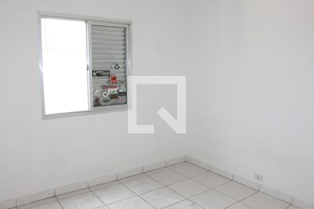 Quarto 2 de apartamento para alugar com 2 quartos, 54m² em Jardim Rio das Pedras, Cotia