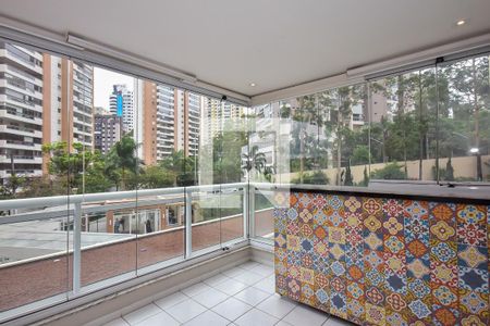 Varanda 2 de apartamento para alugar com 3 quartos, 171m² em Vila Andrade, São Paulo