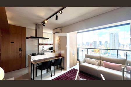 Sala  de apartamento à venda com 1 quarto, 48m² em Pinheiros, São Paulo