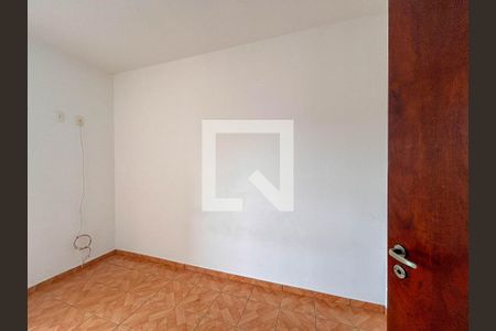 Suíte 1 de casa para alugar com 2 quartos, 75m² em Vila Mangalot, São Paulo