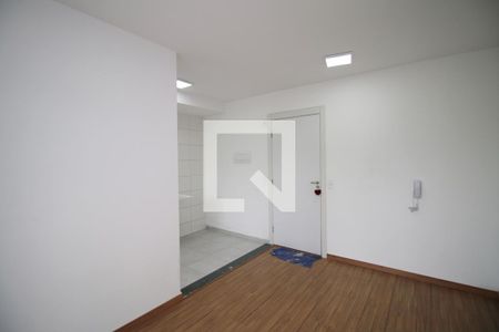 Sala de apartamento para alugar com 2 quartos, 43m² em Vista Alegre, Rio de Janeiro