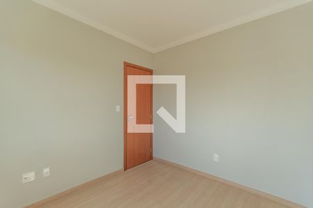 Quarto  2 de apartamento à venda com 2 quartos, 60m² em Letícia, Belo Horizonte