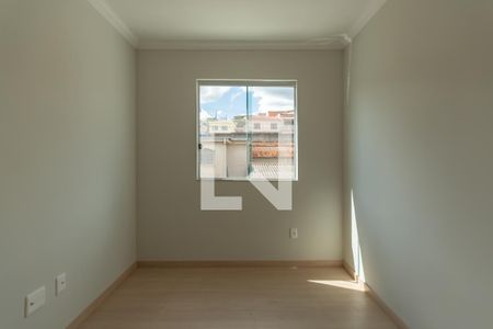 Quarto de apartamento à venda com 2 quartos, 60m² em Letícia, Belo Horizonte