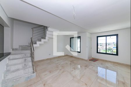 Sala de casa à venda com 3 quartos, 170m² em Cabral, Contagem