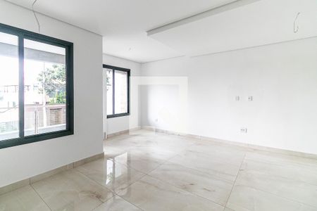 Sala de casa à venda com 3 quartos, 170m² em Cabral, Contagem