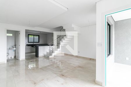 Sala de casa à venda com 3 quartos, 170m² em Cabral, Contagem