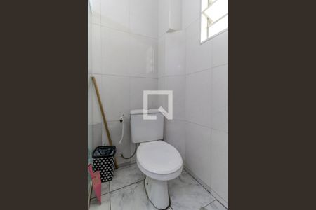 Banheiro de kitnet/studio à venda com 1 quarto, 28m² em Santa Ifigênia, São Paulo