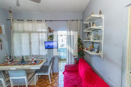 Sala de casa para alugar com 3 quartos, 300m² em Turiaçú, Rio de Janeiro