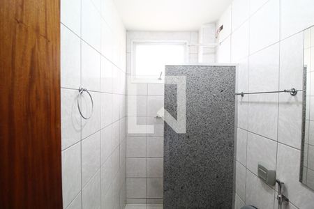 Banheiro Social de apartamento para alugar com 2 quartos, 50m² em Santa Mônica, Uberlândia