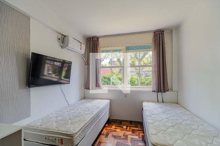 Quarto 2 de apartamento para alugar com 3 quartos, 68m² em Azenha, Porto Alegre