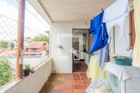 Casa à venda com 236m², 4 quartos e 2 vagas Casa à venda com 236m², 4 quartos e 2 vagasÁrea de Serviço
